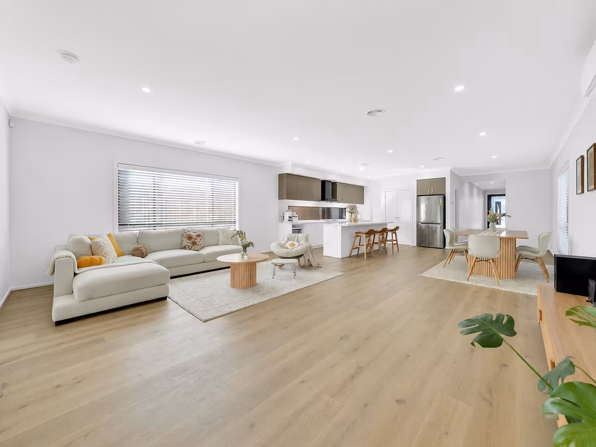 54 Abbotswick Crescent, Williams Landing